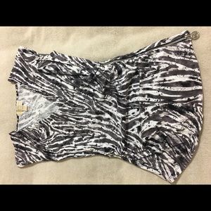 LIKE NEW MICHAEL KORS RUCHED ZIPPER TOP!